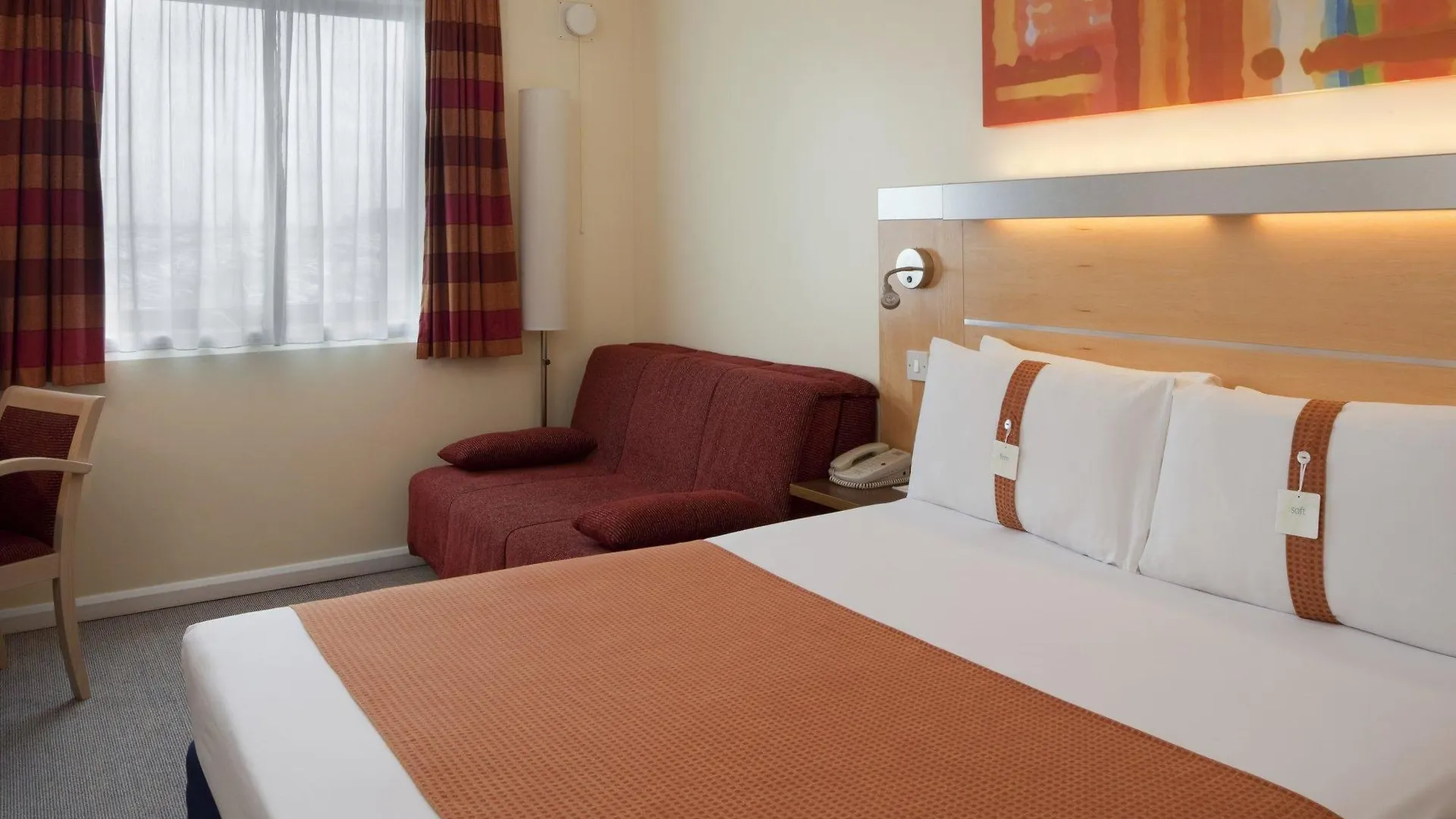 Holiday Inn Express London Luton Airport By Ihg 3*, Luton (Bedfordshire) United Kingdom