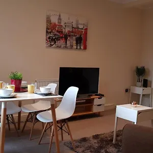  Apartment Bellaliving 2 Bedroom - Luton